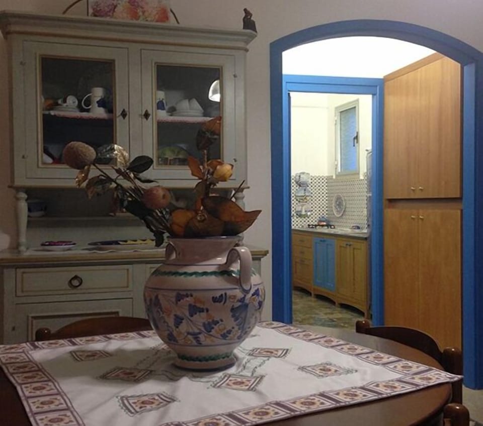 Apartment, 1 Bedroom | In-room dining