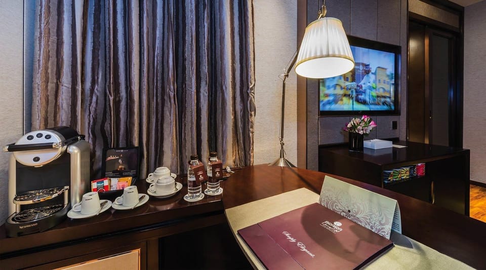 Minibar, in-room safe, desk, soundproofing