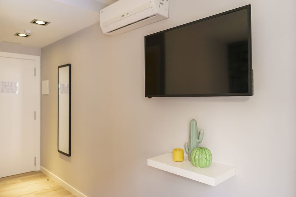Economy Double Room | Air conditioning