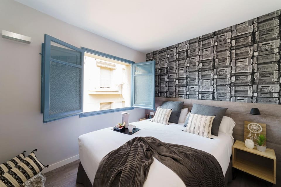 Double Room, 1 Double Bed | Individually decorated, blackout drapes, free WiFi, bed sheets
