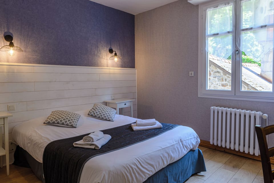 Premium Double Room | Individually decorated, individually furnished, desk, blackout drapes