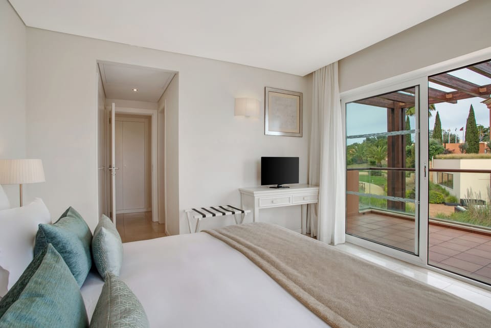 Suite, 3 Bedrooms | In-room safe, soundproofing, iron/ironing board, free cribs/infant beds