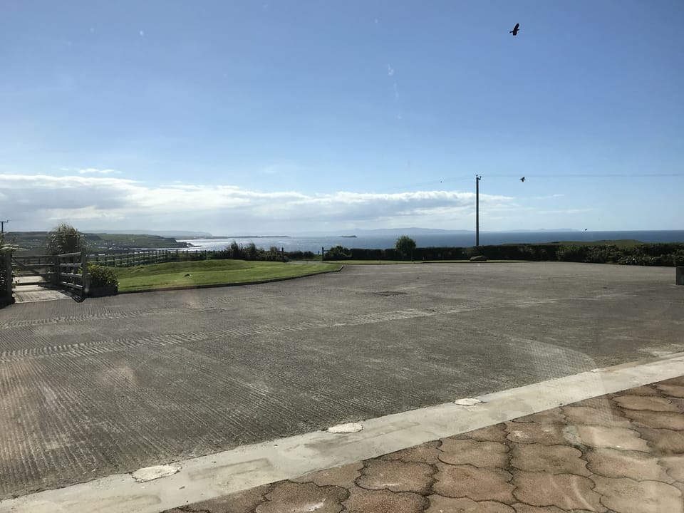 Family Room | Bed sheets, wheelchair access