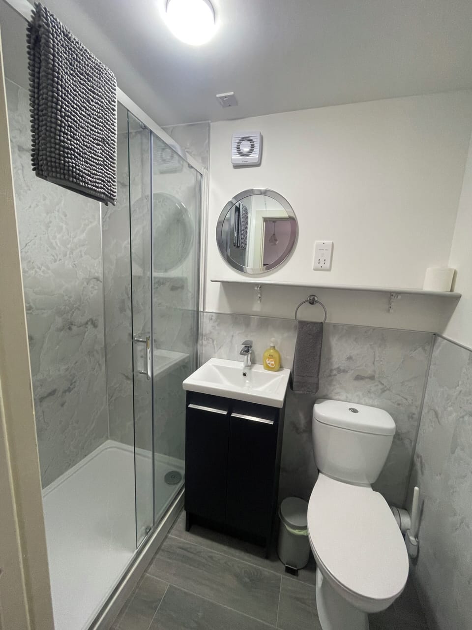 Family Room (2 Adults + 2 Children) | Bathroom | Towels