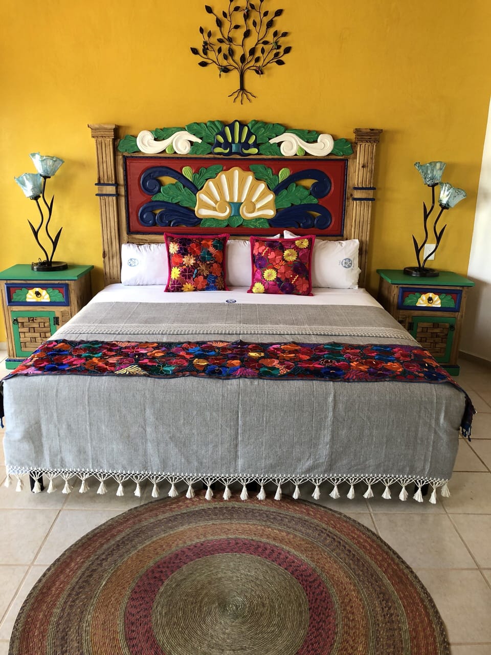 Double Room Single Use, 1 King Bed | In-room safe, individually decorated, desk, blackout drapes