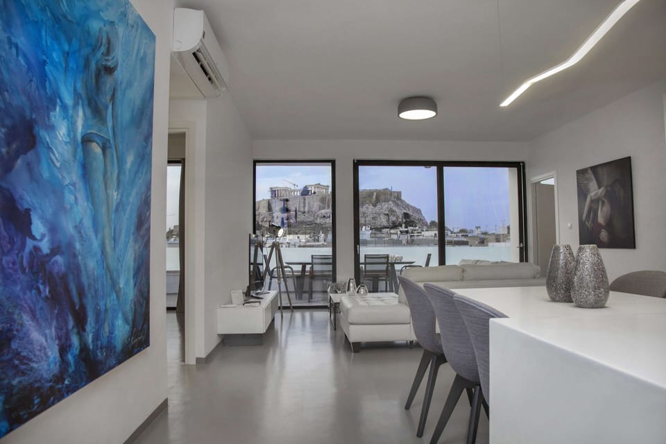 Luxury Penthouse touching the Acropolis by GHH Apartment in Athens