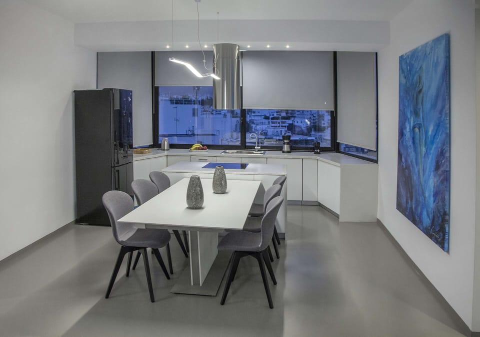 Luxury Penthouse touching the Acropolis by GHH Apartment in Athens