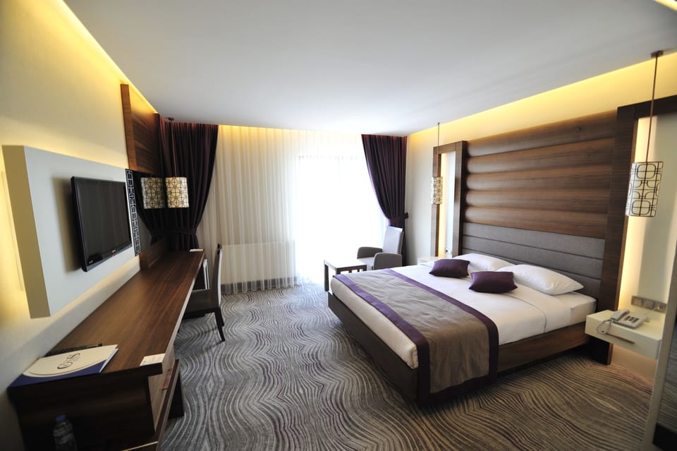 Minibar, in-room safe, desk, soundproofing