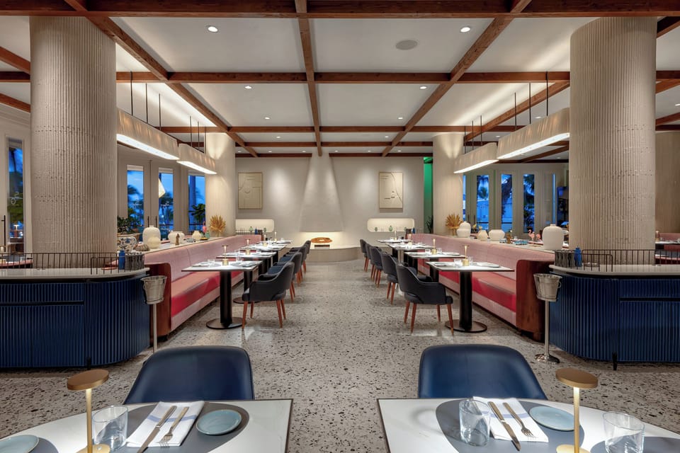 5 restaurants; breakfast, lunch, and dinner served
