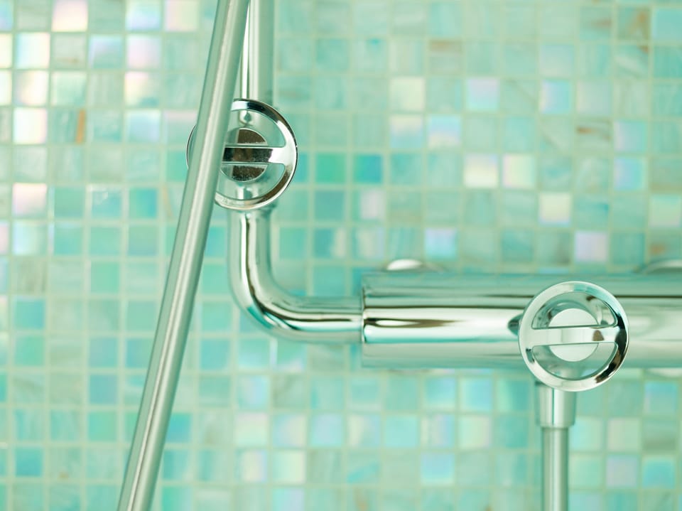 Junior Suite, Balcony | Bathroom | Shower, free toiletries, hair dryer, towels