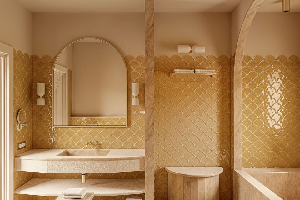 Deluxe Room | Bathroom | Separate tub and shower, rainfall showerhead, free toiletries