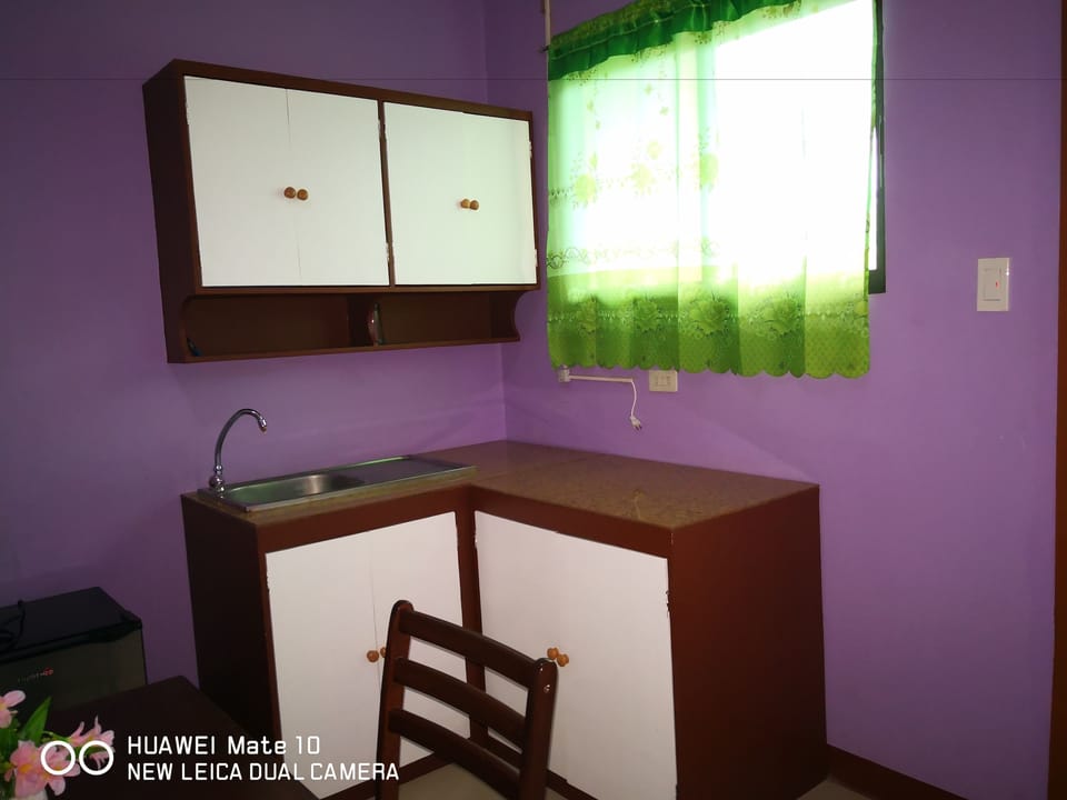 Deluxe Apartment, 1 Bedroom, Private Bathroom | 1 bedroom, individually decorated, individually furnished, desk