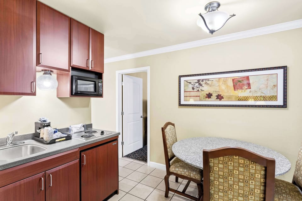 Suite, Multiple Beds, Non Smoking, Kitchenette (with Sofabed) | Desk, soundproofing, iron/ironing board, WiFi (surcharge)