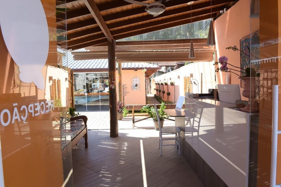 Recanto das Carpas Inn in Ilhabela