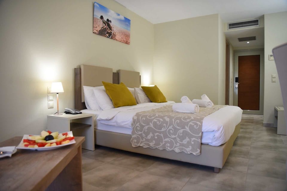 Minibar, in-room safe, soundproofing, iron/ironing board