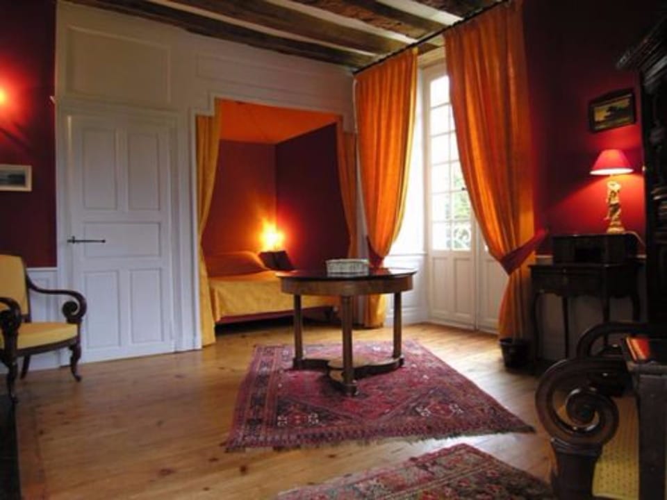 Junior Suite | Premium bedding, individually decorated, individually furnished, desk
