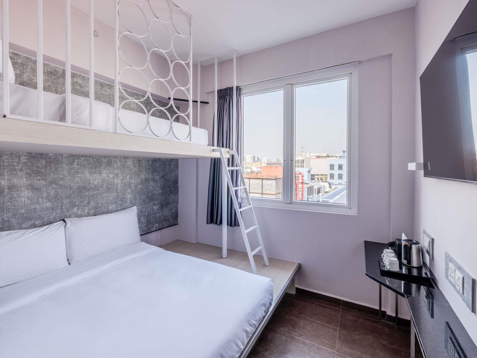 Superior Double Room, Multiple Beds | Desk, iron/ironing board (on request), WiFi (free), bed sheets