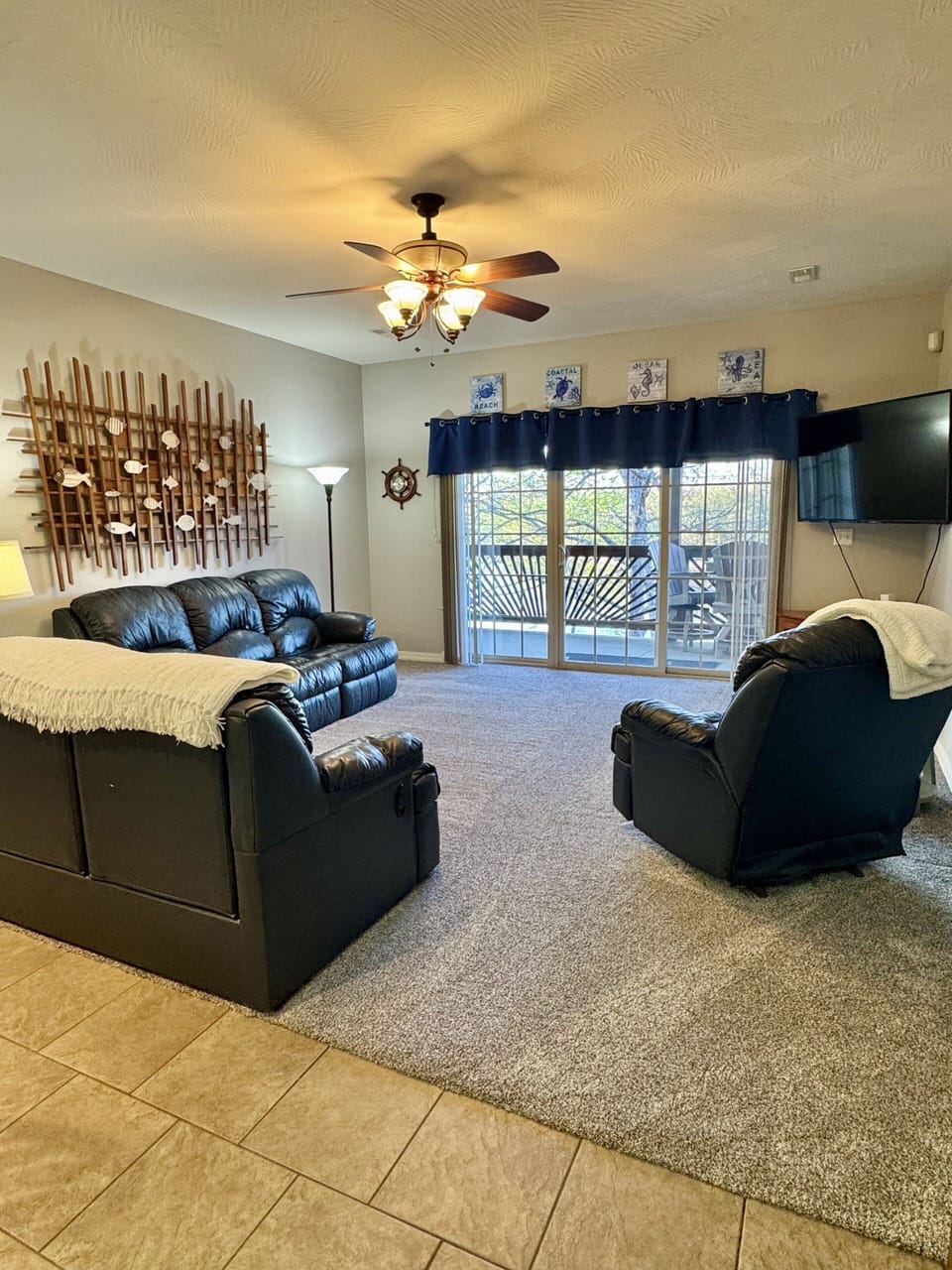 Condo, 3 Bedrooms | Living area
