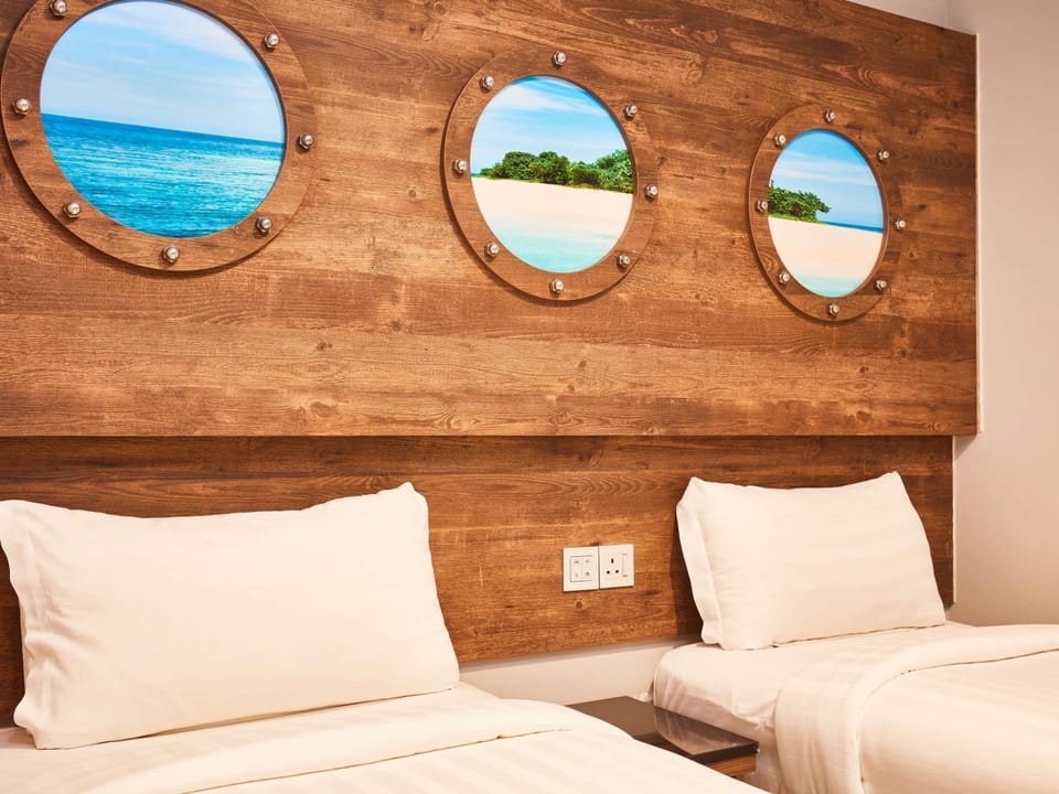 Standard Room, 2 Twin Beds | Desk, iron/ironing board (on request), WiFi (free), bed sheets