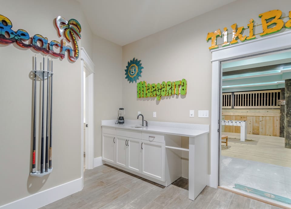 1st floor wet bar