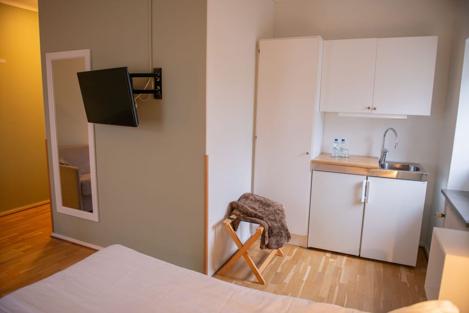 Economy Quadruple Room, Annex Building | Free cribs/infant beds, free WiFi