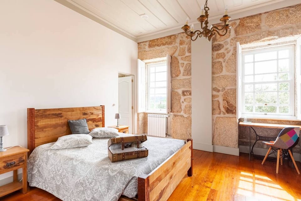 Superior Double Room, 1 Double Bed, Mountain View | Iron/ironing board, rollaway beds, free WiFi, bed sheets