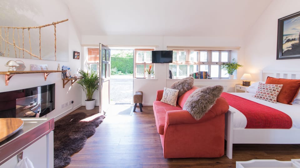 Studio (John Muir Studio) | Premium bedding, free WiFi, bed sheets