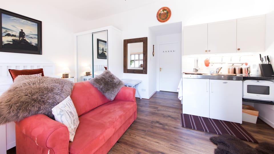 Studio (John Muir Studio) | Premium bedding, free WiFi, bed sheets