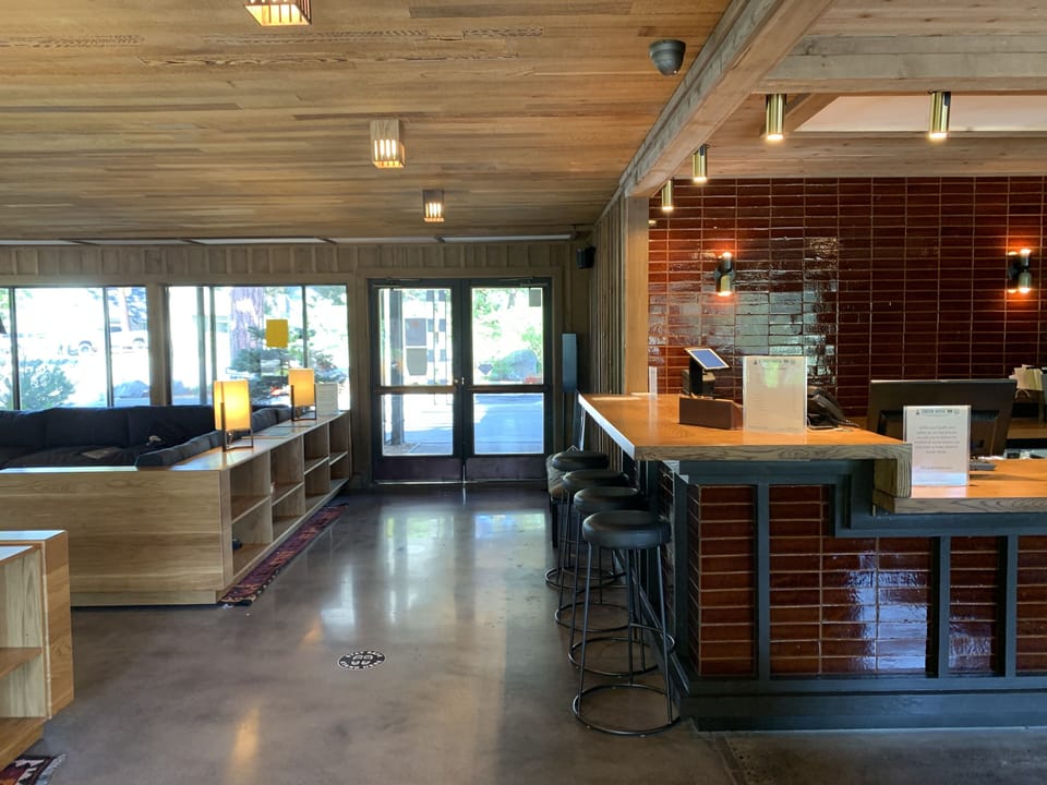 Station House Inn - Near Heavenly Gondola Hotel in Stateline