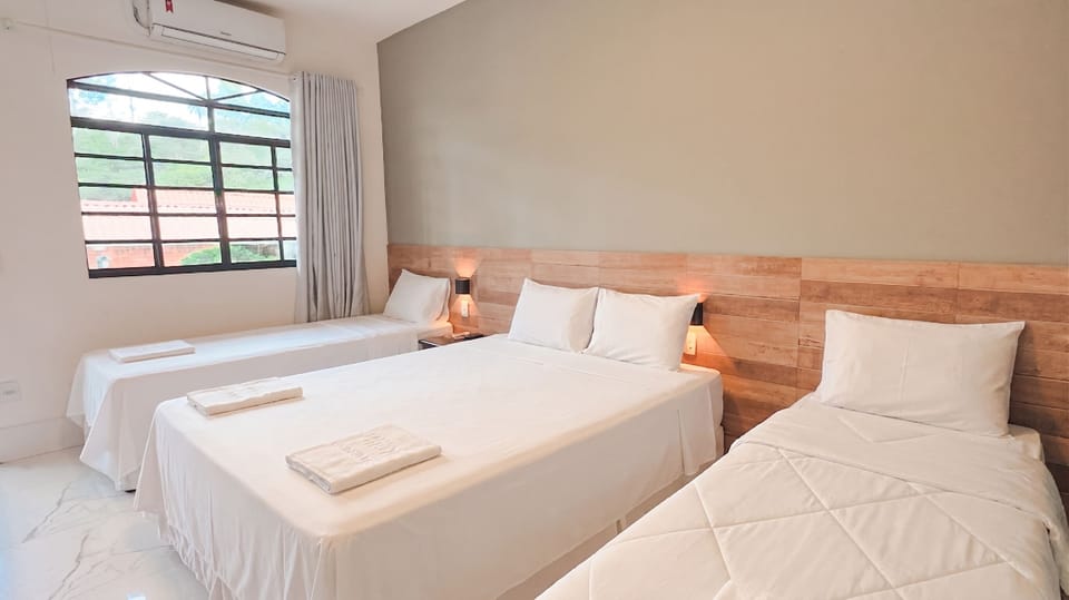 Standard Room | Minibar, blackout drapes, WiFi (free), bed sheets