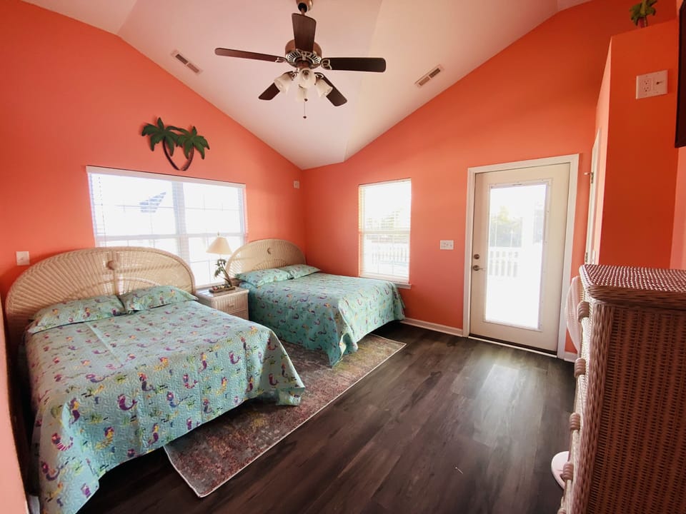 Upstairs - Two Full beds