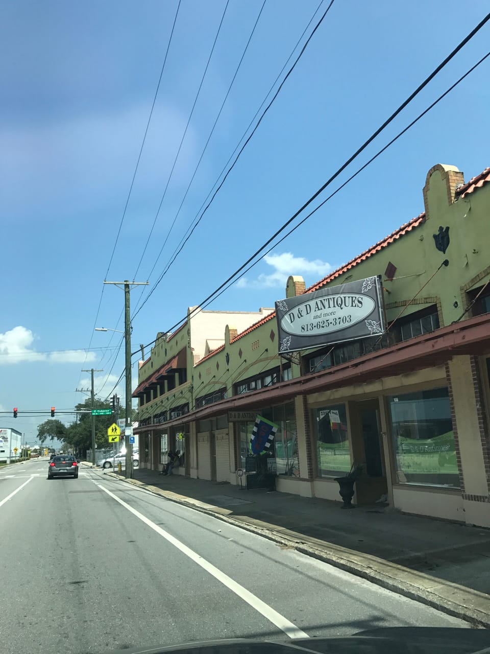 Antique shop-2 min drive from apt 