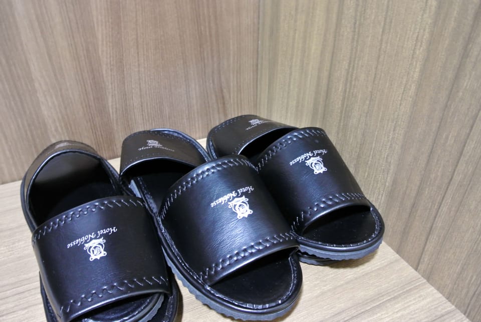 Room amenity