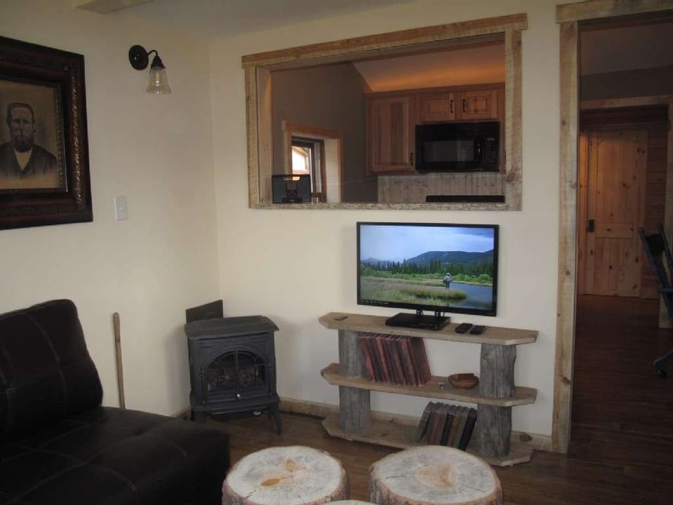 Rustic charm and comfort. Smart TV