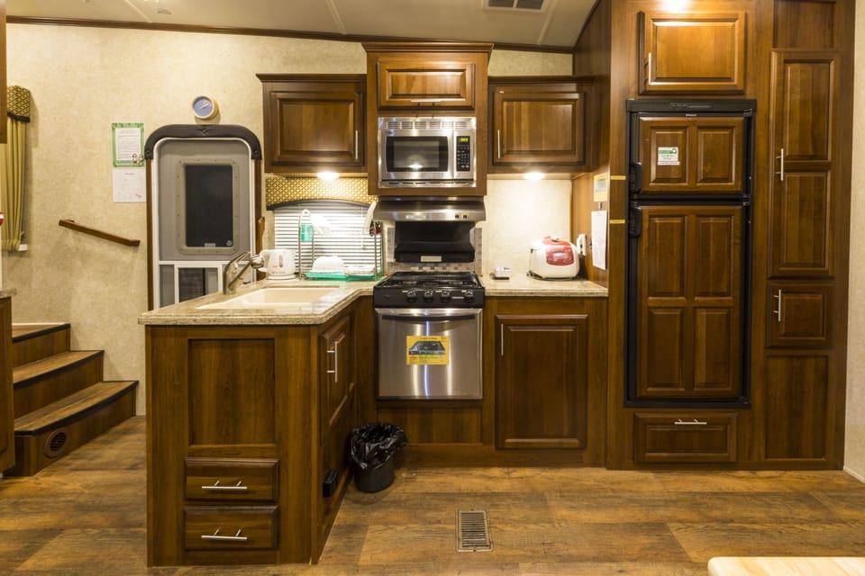 Premium Room | Blackout drapes, soundproofing, free WiFi, bed sheets