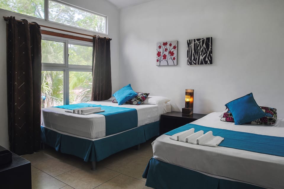 Comfort Studio | Pillowtop beds, WiFi (free), bed sheets