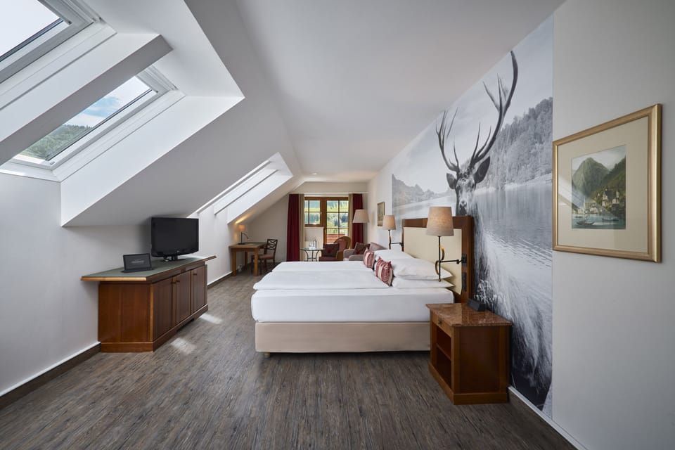 Grand Deluxe Room | Hypo-allergenic bedding, pillowtop beds, in-room safe