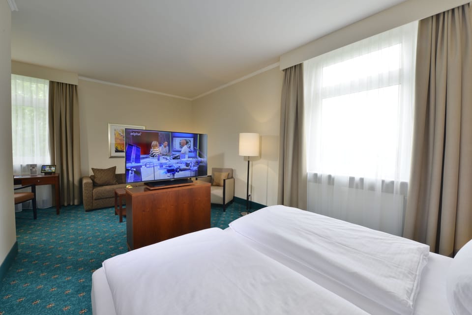 Superior Double Room | Premium bedding, in-room safe, desk, laptop workspace