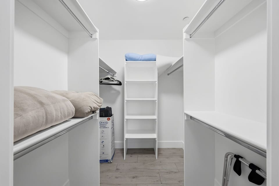 Primary Bedroom Closet