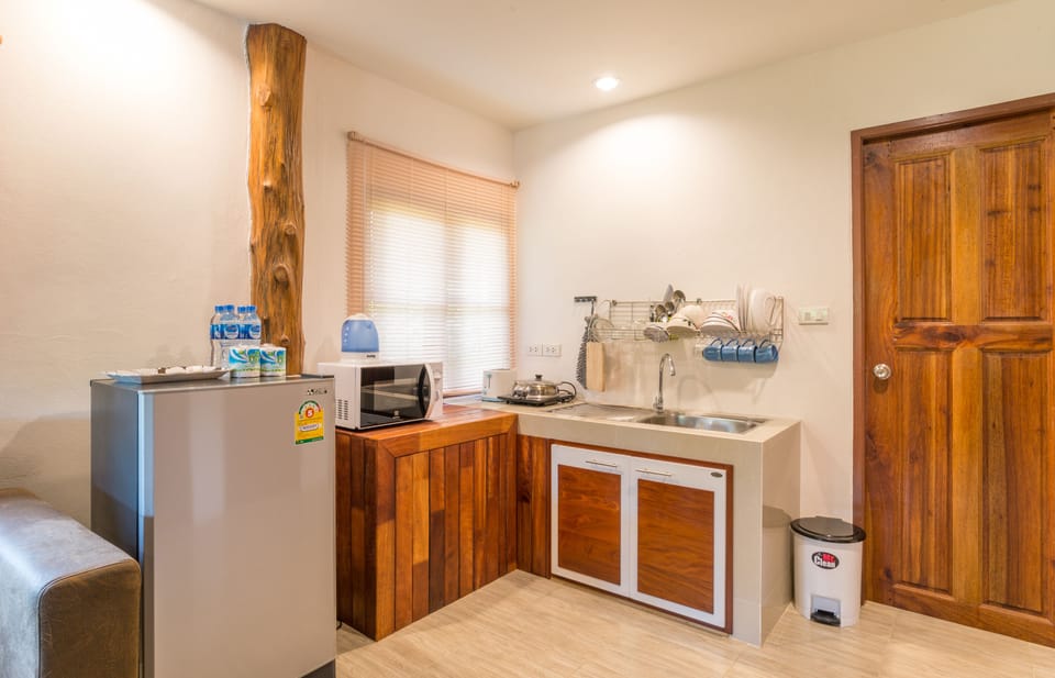 2-Bedroom Villa | Private kitchenette | Full-size fridge, microwave, stovetop, coffee/tea maker