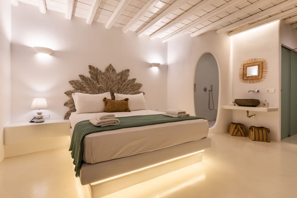 Junior Studio Suite | Egyptian cotton sheets, premium bedding, soundproofing