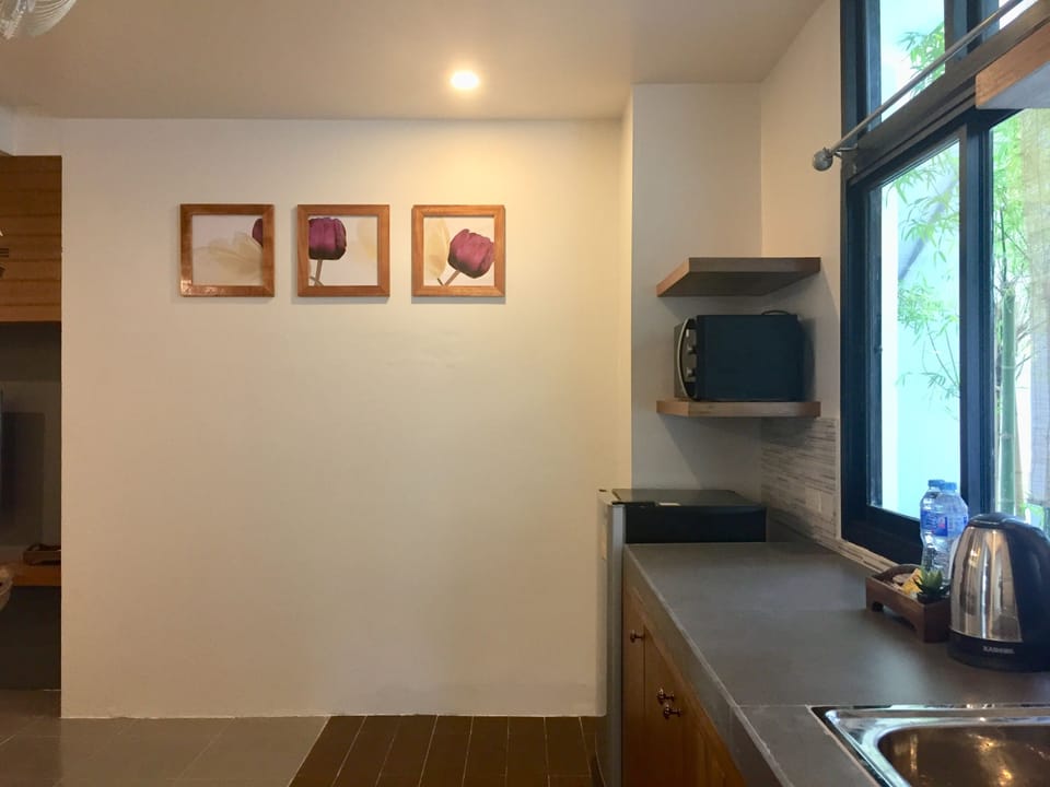 Family Quadruple Room, 2 Bedrooms | Private kitchenette | Fridge, microwave, stovetop, cookware/dishes/utensils