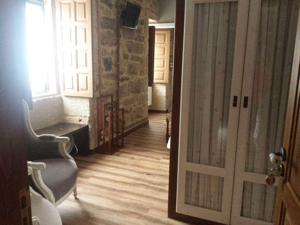 Double Room | Blackout drapes, iron/ironing board, free cribs/infant beds