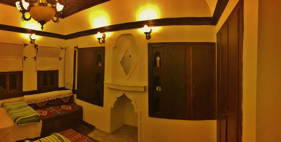 Family Room | Soundproofing, iron/ironing board, free WiFi, bed sheets