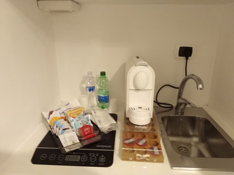 Room Santa Sofia - Street Oberdan, 134 Canosa | Breakfast meal | Free daily self-serve breakfast