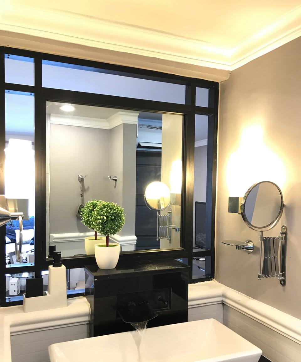 Studio | Bathroom sink