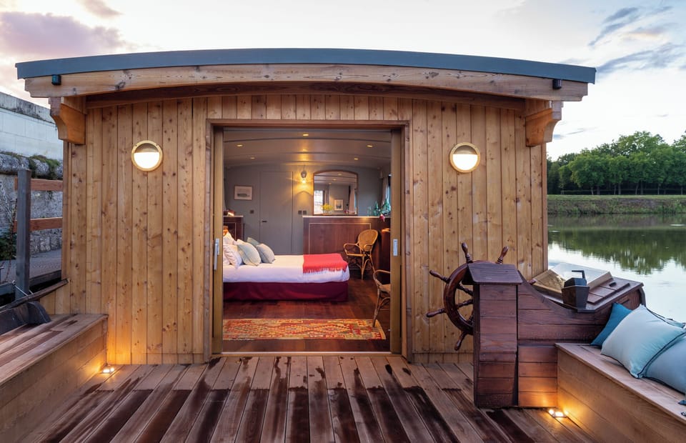 Panoramic Suite | Premium bedding, minibar, in-room safe, desk