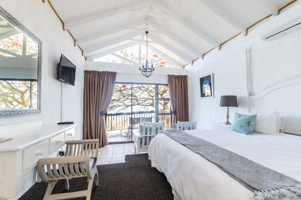 Classic Double or Twin Room, Balcony, Sea View | Iron/ironing board, free WiFi, bed sheets