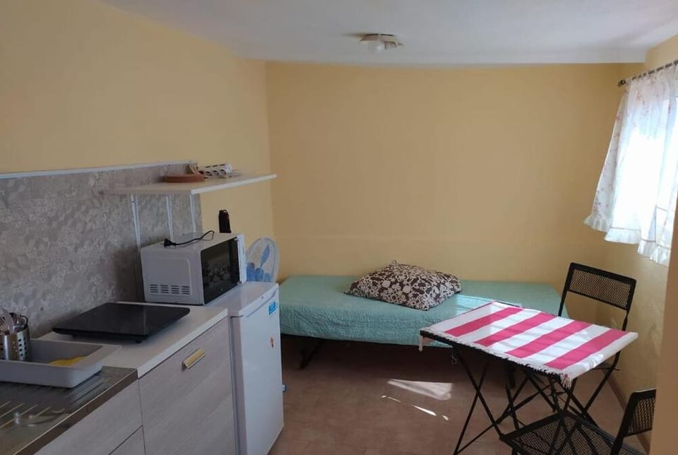 Premium bedding, free WiFi, bed sheets