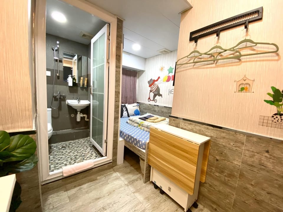 Teddy Bear Room | Individually decorated, individually furnished, soundproofing